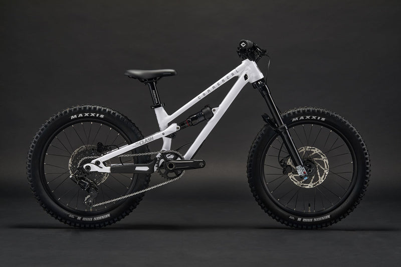 Load image into Gallery viewer, Commencal Clash 20 Pure White Kids Mountain Bike
