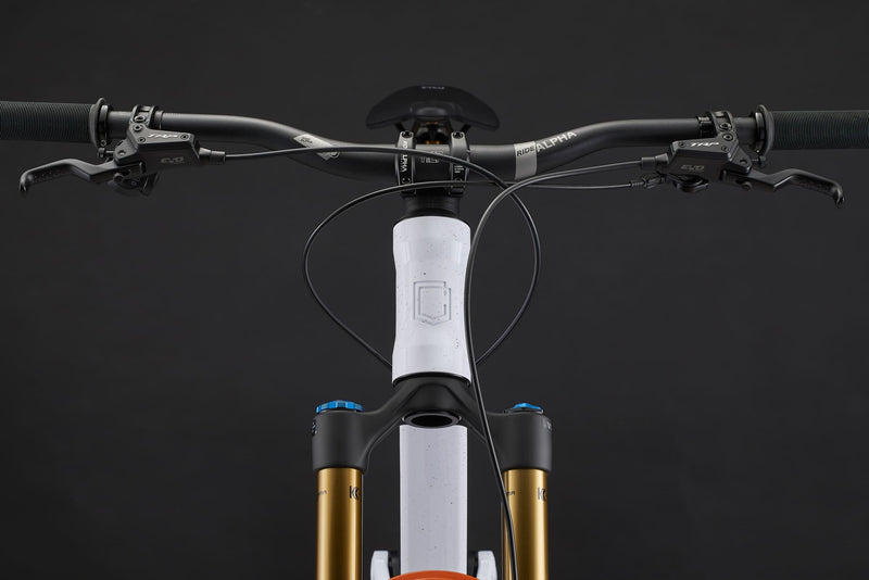 Load image into Gallery viewer, Commencal Meta V5 Signature Glittery White 2025 Enduro Bike
