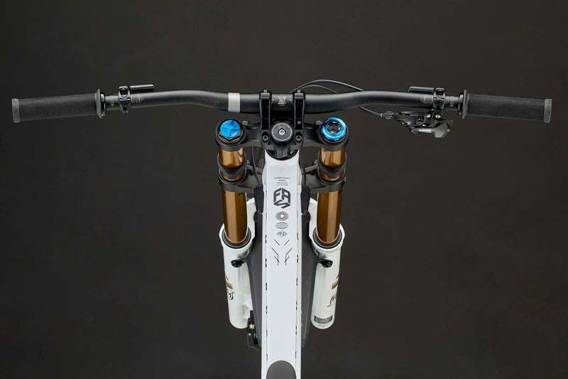 Load image into Gallery viewer, Commencal FRS Signature Freeride 2026 Dirt Bike