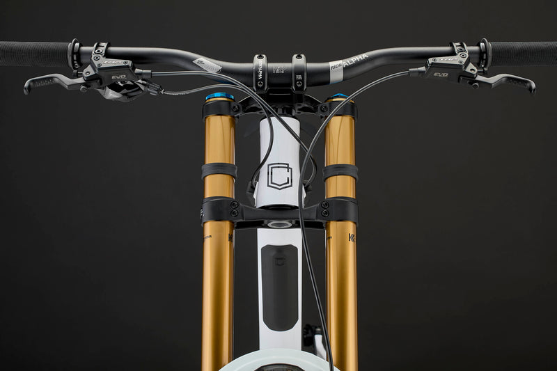 Load image into Gallery viewer, Commencal FRS Signature Freeride 2026 Dirt Bike