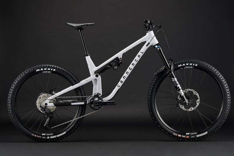 Load image into Gallery viewer, Commencal Meta SX V5 Essential Pure White 2026 Enduro Bike