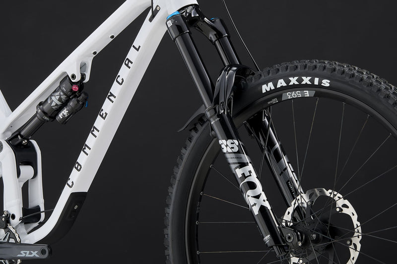Load image into Gallery viewer, Commencal Meta SX V5 Essential Pure White 2026 Enduro Bike
