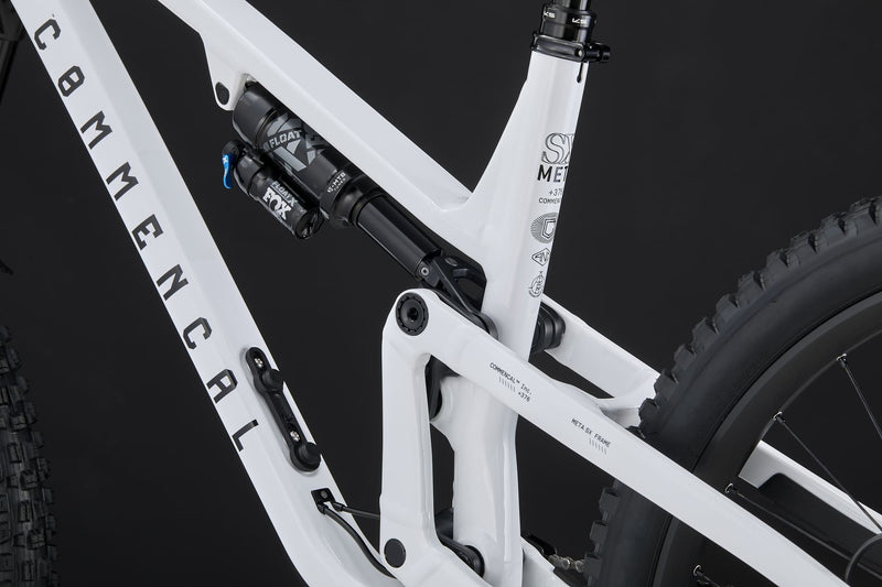 Load image into Gallery viewer, Commencal Meta SX V5 Essential Pure White 2026 Enduro Bike