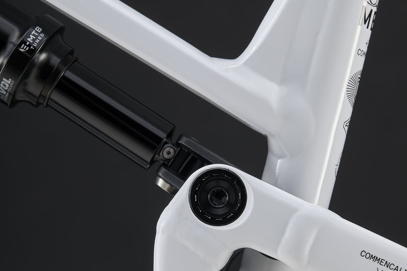 Load image into Gallery viewer, Commencal Meta SX V5 Essential Pure White 2026 Enduro Bike