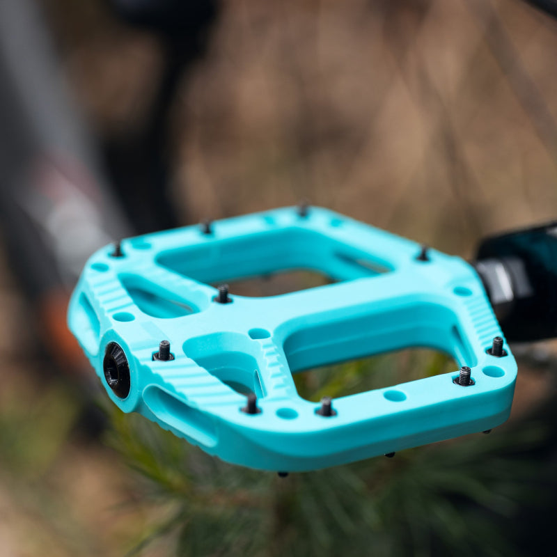 Load image into Gallery viewer, Oxford Loam 20 Pedals Turquoise - 3
