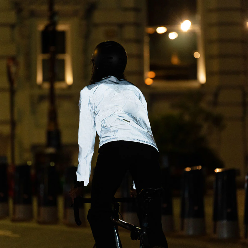 Load image into Gallery viewer, Proviz Reflect360+ Apex Women&#39;s Cycling Jacket Detail 2
