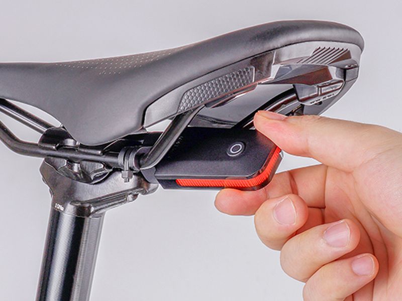 Load image into Gallery viewer, Ravemen CL01 Rear Light - 12
