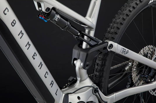 Commencal Meta Power TR Bosch Essential Silver E-Mountain Bike