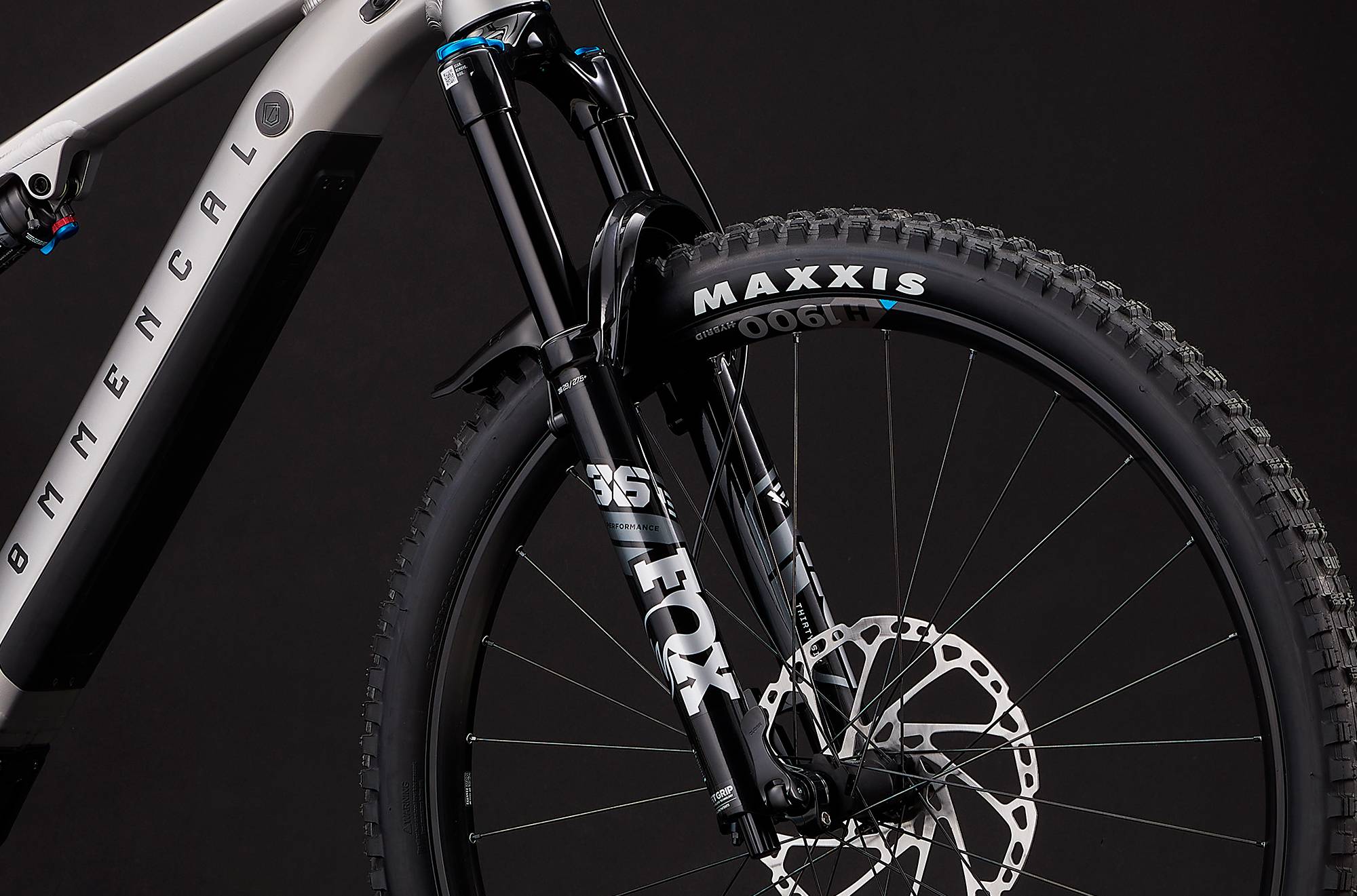 Commencal Meta Power TR Bosch Essential Silver E-Mountain Bike