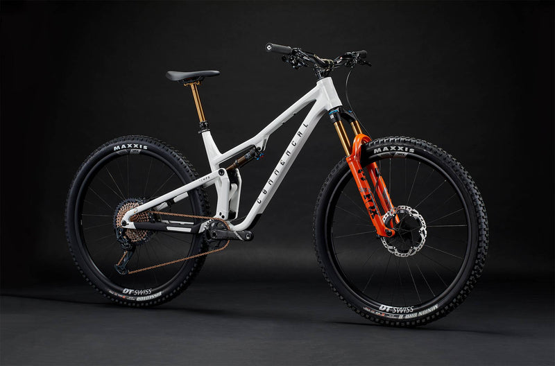Load image into Gallery viewer, Commencal T.E.M.P.O. LTD Pure White Trail Bike
