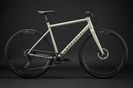 Commencal FCB Essential Chalk 2025