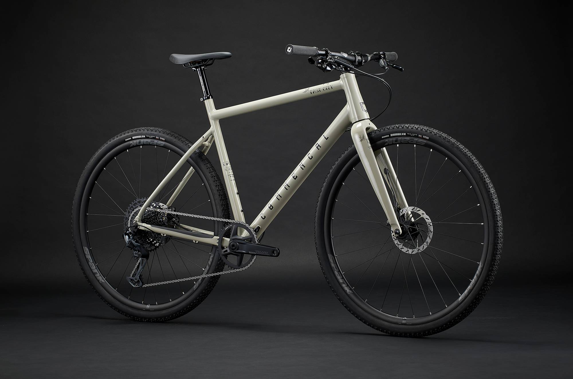 Commencal FCB Essential Chalk 2025