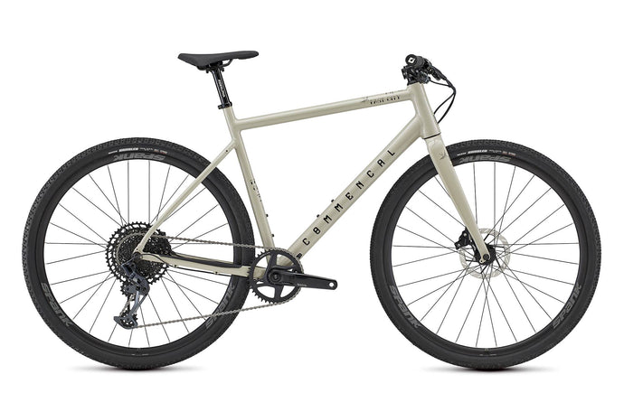 Commencal FCB Essential Chalk 2025