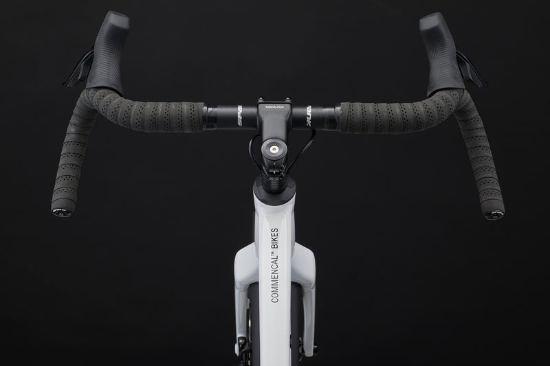Load image into Gallery viewer, Commencal 365 Signature Pure White 2025 Gravel Bike
