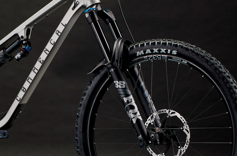 Load image into Gallery viewer, Commencal Meta SX V5 Essential Silver Enduro Bike
