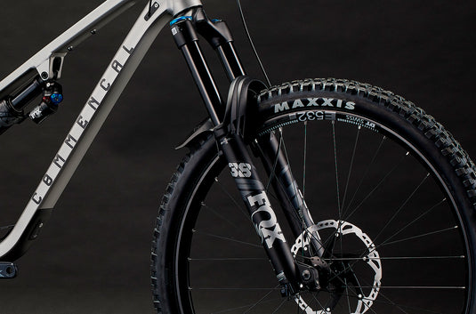 Commencal Meta SX V5 Essential Silver Enduro Bike