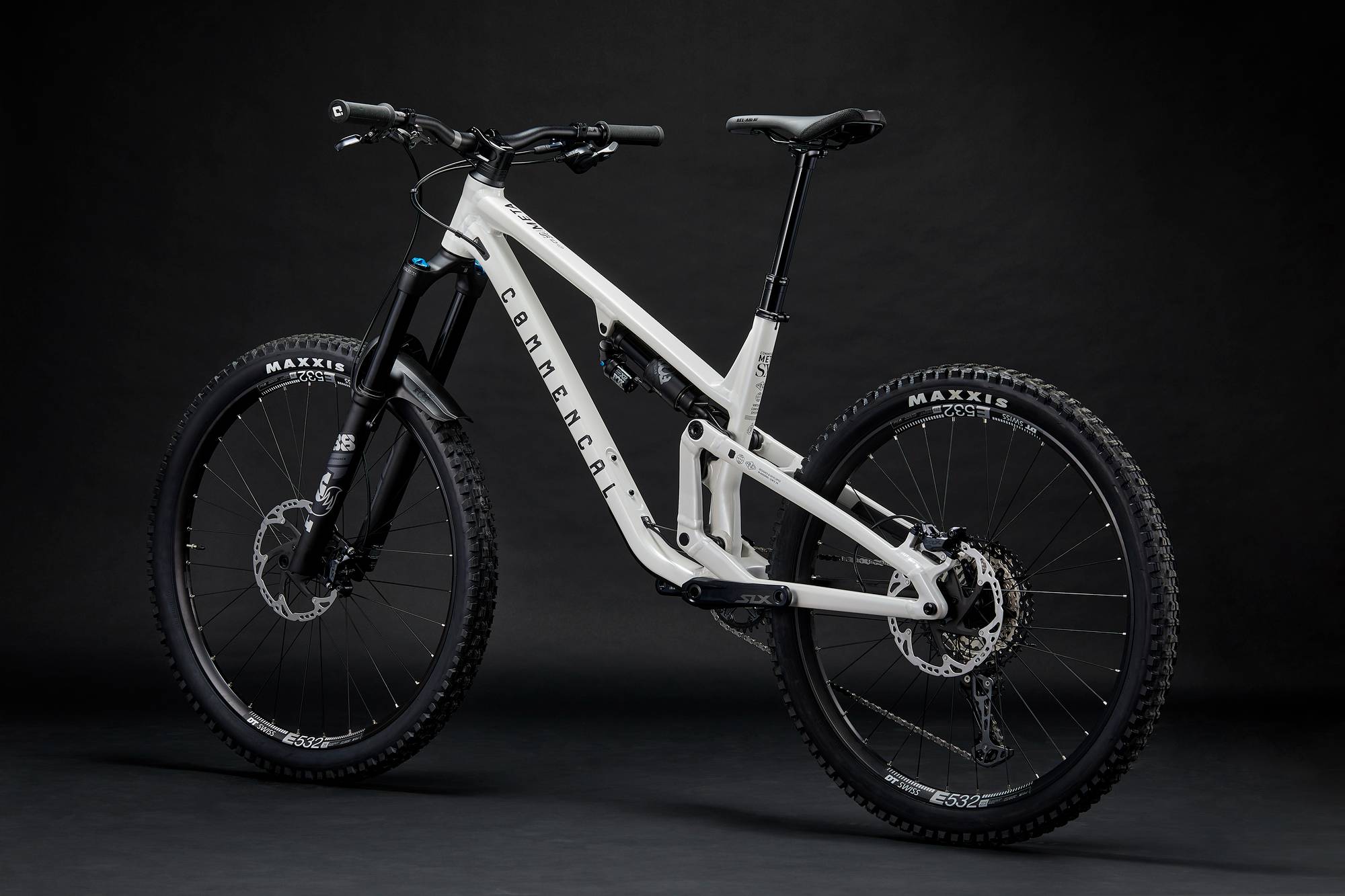 Commencal META SX V5 Essential Clear Silver Enduro Bike