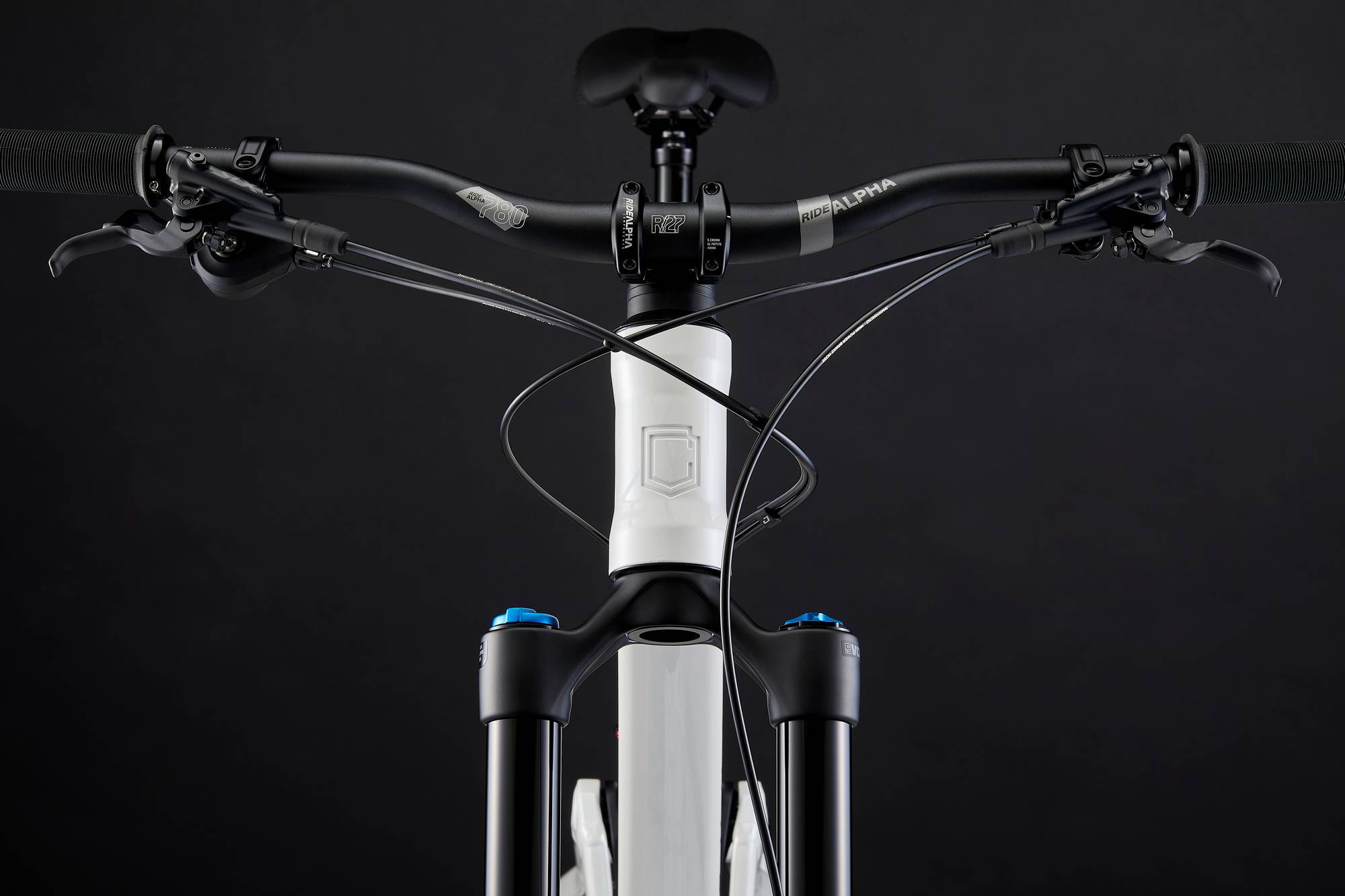 Commencal META SX V5 Essential Clear Silver Enduro Bike