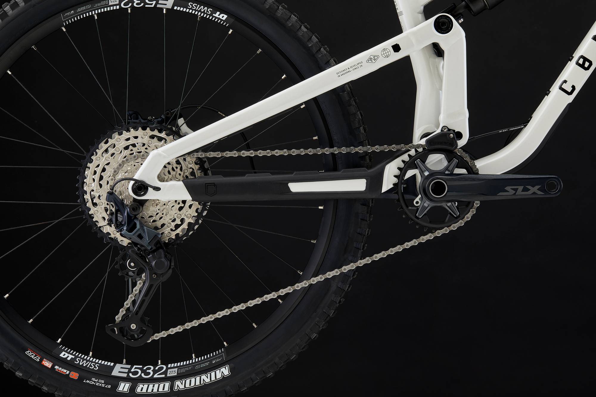 Commencal META SX V5 Essential Clear Silver Enduro Bike