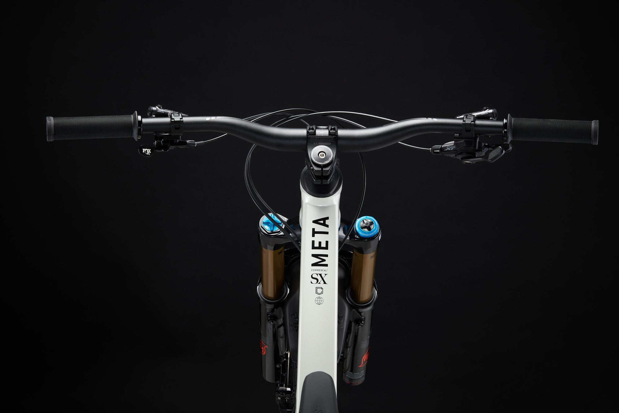 Commencal META SX V5 Signature Clear Silver Enduro Bike