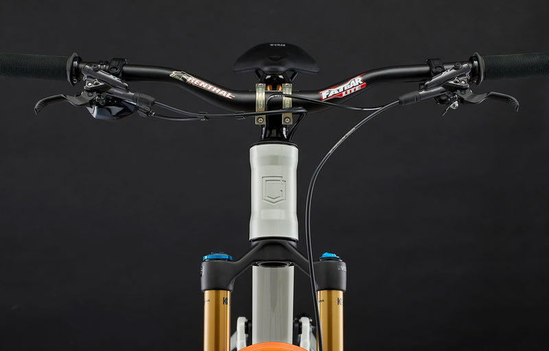 Load image into Gallery viewer, Commencal T.E.M.P.O. Signature Clear Silver Trail Bike
