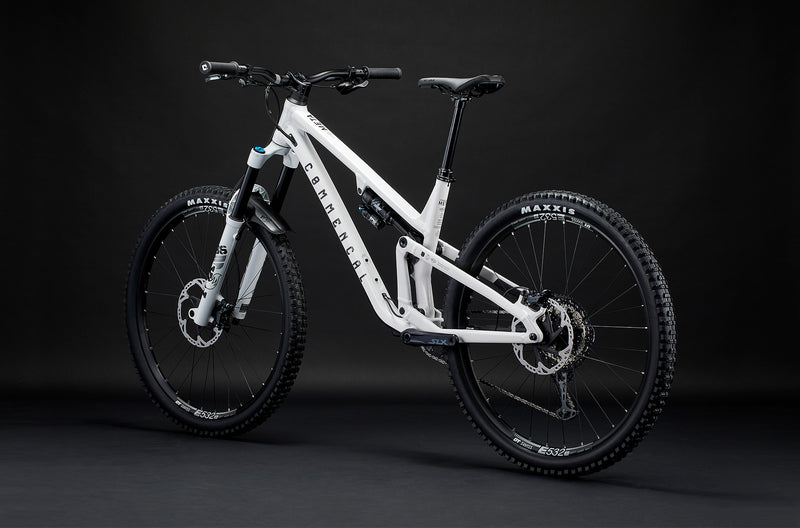 Load image into Gallery viewer, Commencal META V5 Essential Pure White Enduro Bike
