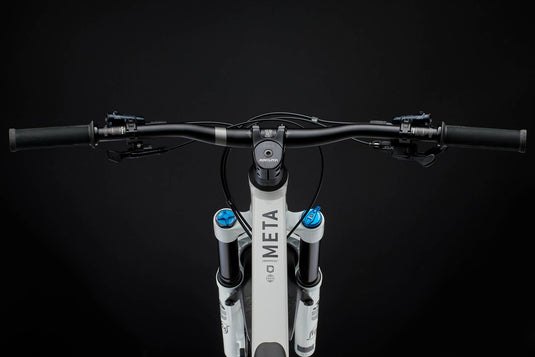 Commencal META V5 Essential Pure White Enduro Bike