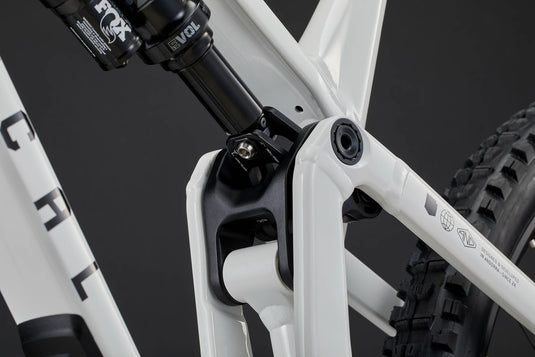 Commencal META V5 Essential Pure White Enduro Bike