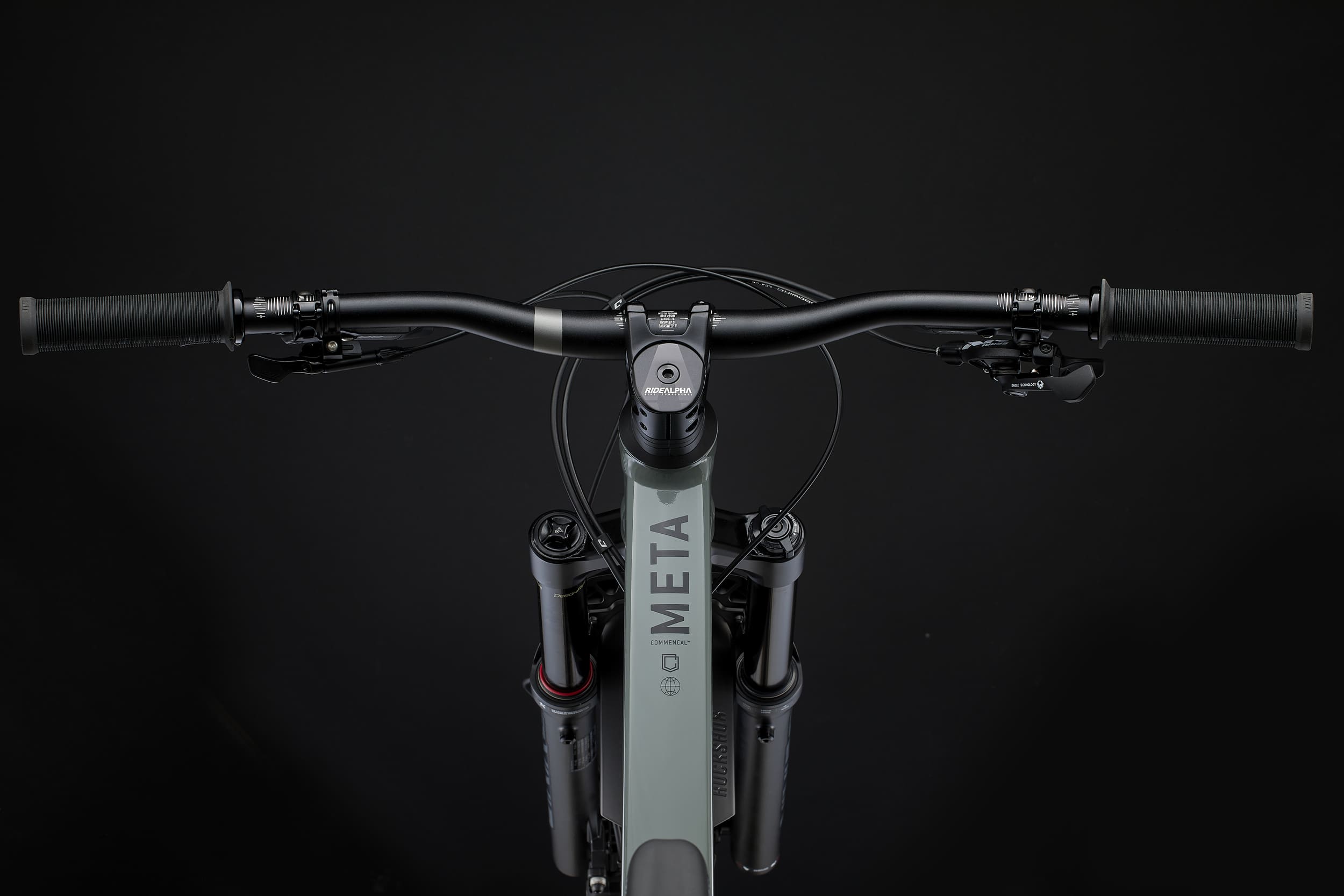 Commencal META V5 Ride Pyrite Grey Enduro Mountain Bike
