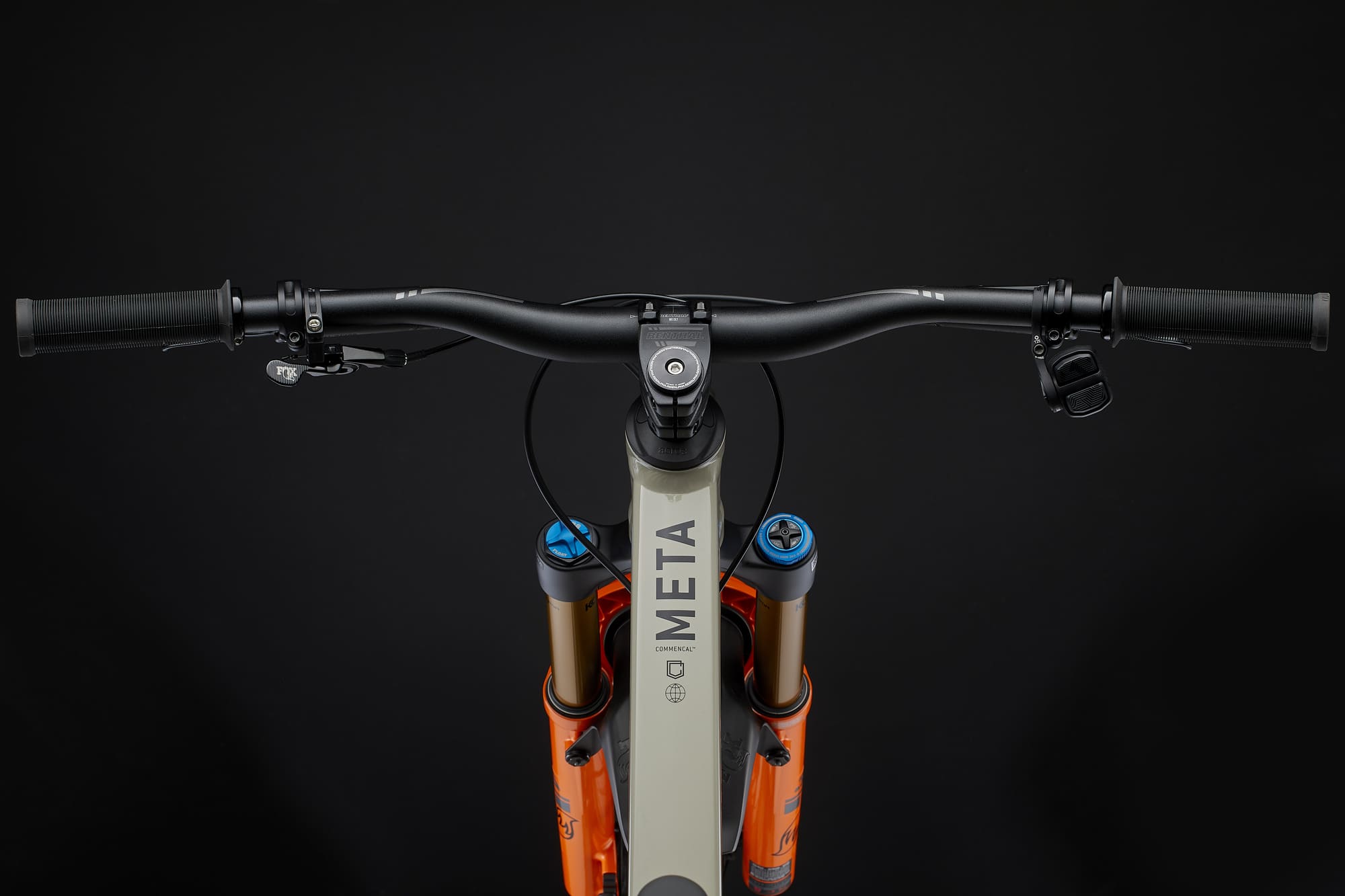 Commencal META V5 T-Type Chalk Enduro Mountain Bike