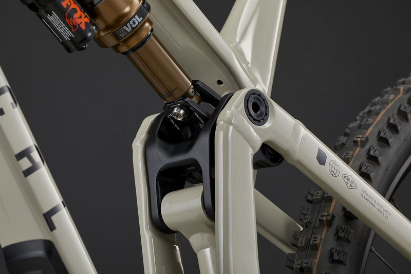 Load image into Gallery viewer, Commencal META V5 T-Type Chalk Enduro Mountain Bike
