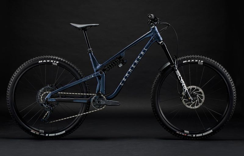Load image into Gallery viewer, Commencal META V5 Race Sparkly Blue Enduro Bike
