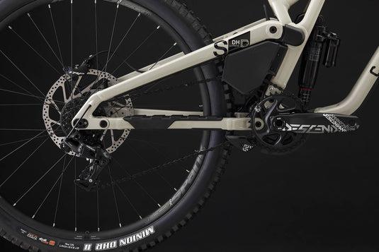 Commencal Supreme DH V5 Ride Chalk Downhill Bike