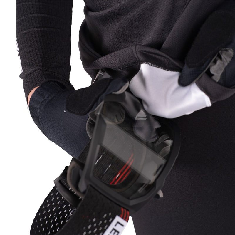 Load image into Gallery viewer, Leatt Ride Kit MTB Junior 1.0 Black - Junior
