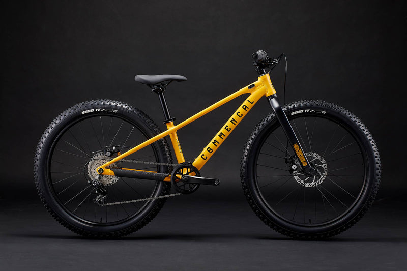 Load image into Gallery viewer, Commencal Ramones 24 Ohlins Yellow Kids Moutain Bike
