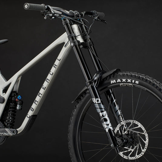 Commencal Supreme DH V5 Essential Silver Downhill Bike