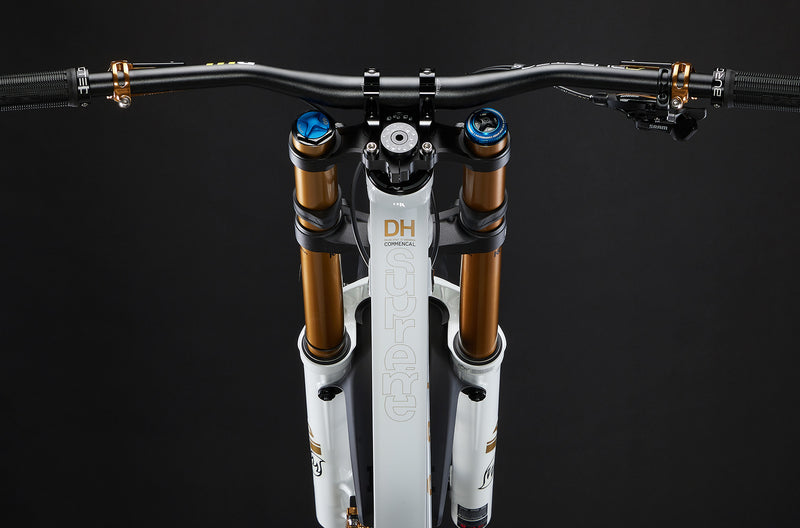 Load image into Gallery viewer, Commencal Supreme DH V5 Signature LTD Pure White Downhill Bike
