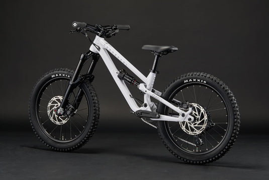 Commencal Clash 20 Pure White Kids Mountain Bike