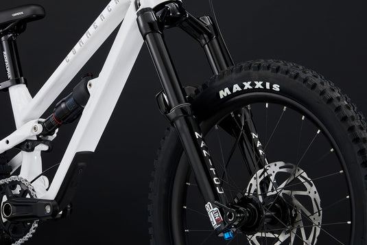Commencal Clash 20 Pure White Kids Mountain Bike