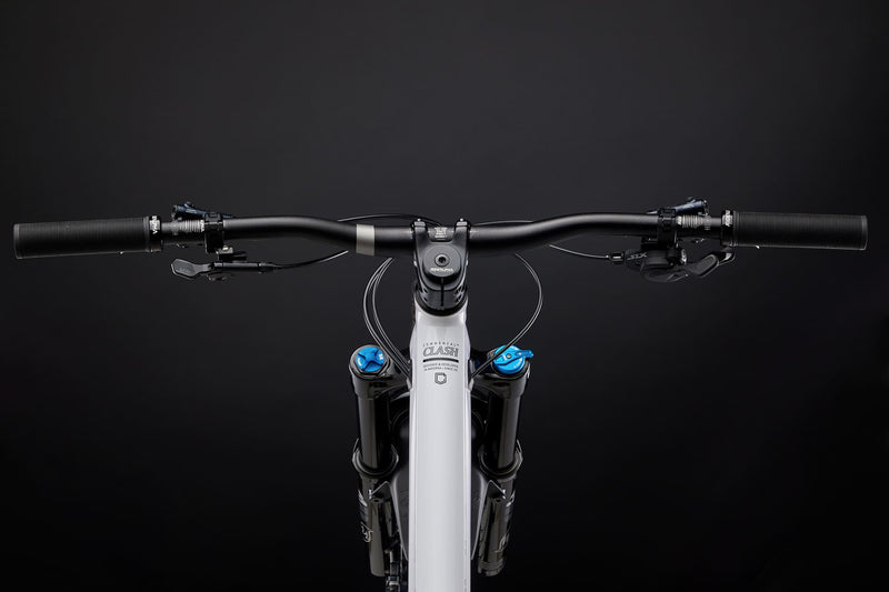 Load image into Gallery viewer, Commencal Clash Essential 2025 Pure White Enduro Bike
