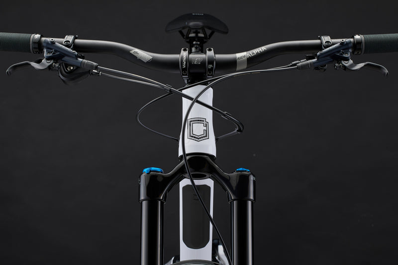 Load image into Gallery viewer, Commencal Clash Essential 2025 Pure White Enduro Bike
