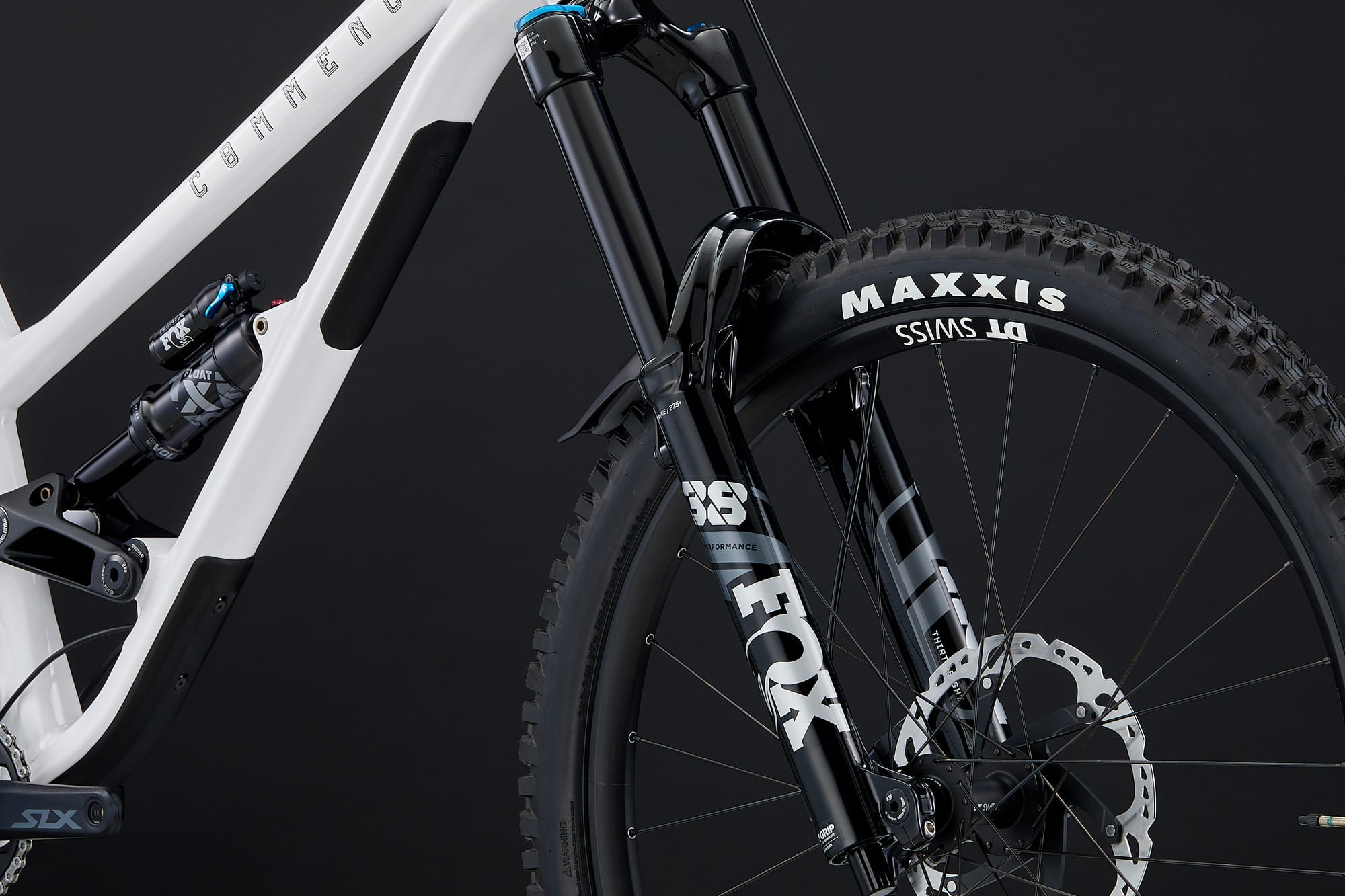 Commencal Clash Essential 2025 Pure White Enduro Bike