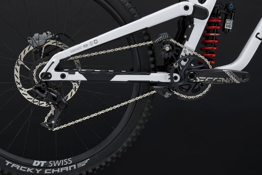 Commencal Supreme DH V5 RockShox Pure White 2026 Downhill Mountain Bike