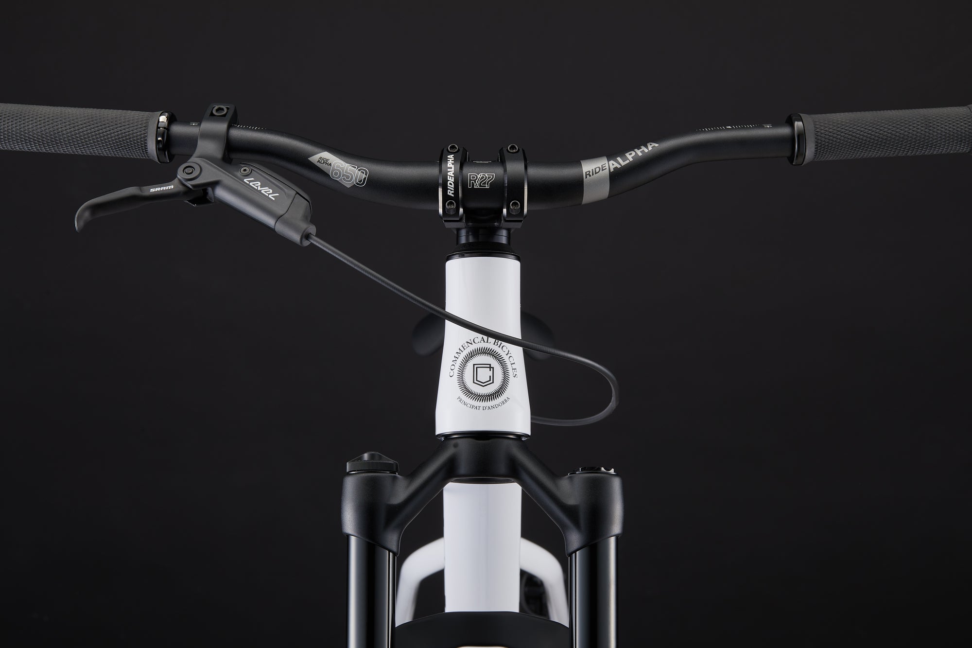 Commencal Absolut 24 Pure White Kids Dirt Bike