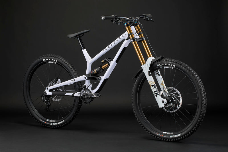Load image into Gallery viewer, Commencal FRS Signature Freeride 2026 Dirt Bike
