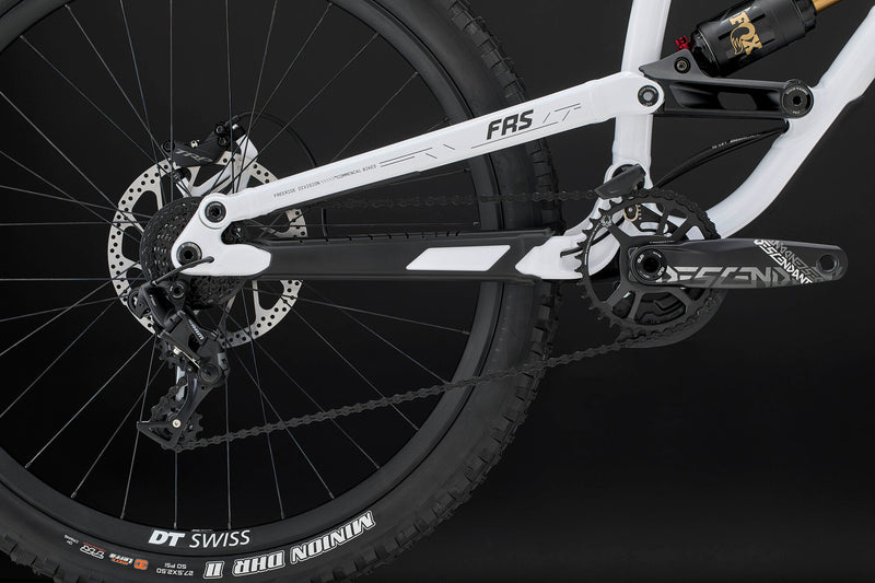 Load image into Gallery viewer, Commencal FRS Signature Freeride 2026 Dirt Bike
