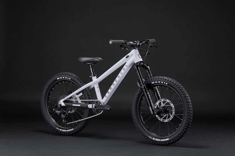 Load image into Gallery viewer, Commencal META HT 20 Pure White Kids Mountain Bike
