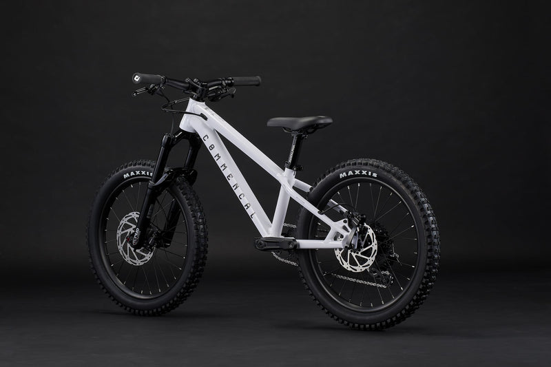 Load image into Gallery viewer, Commencal META HT 20 Pure White Kids Mountain Bike

