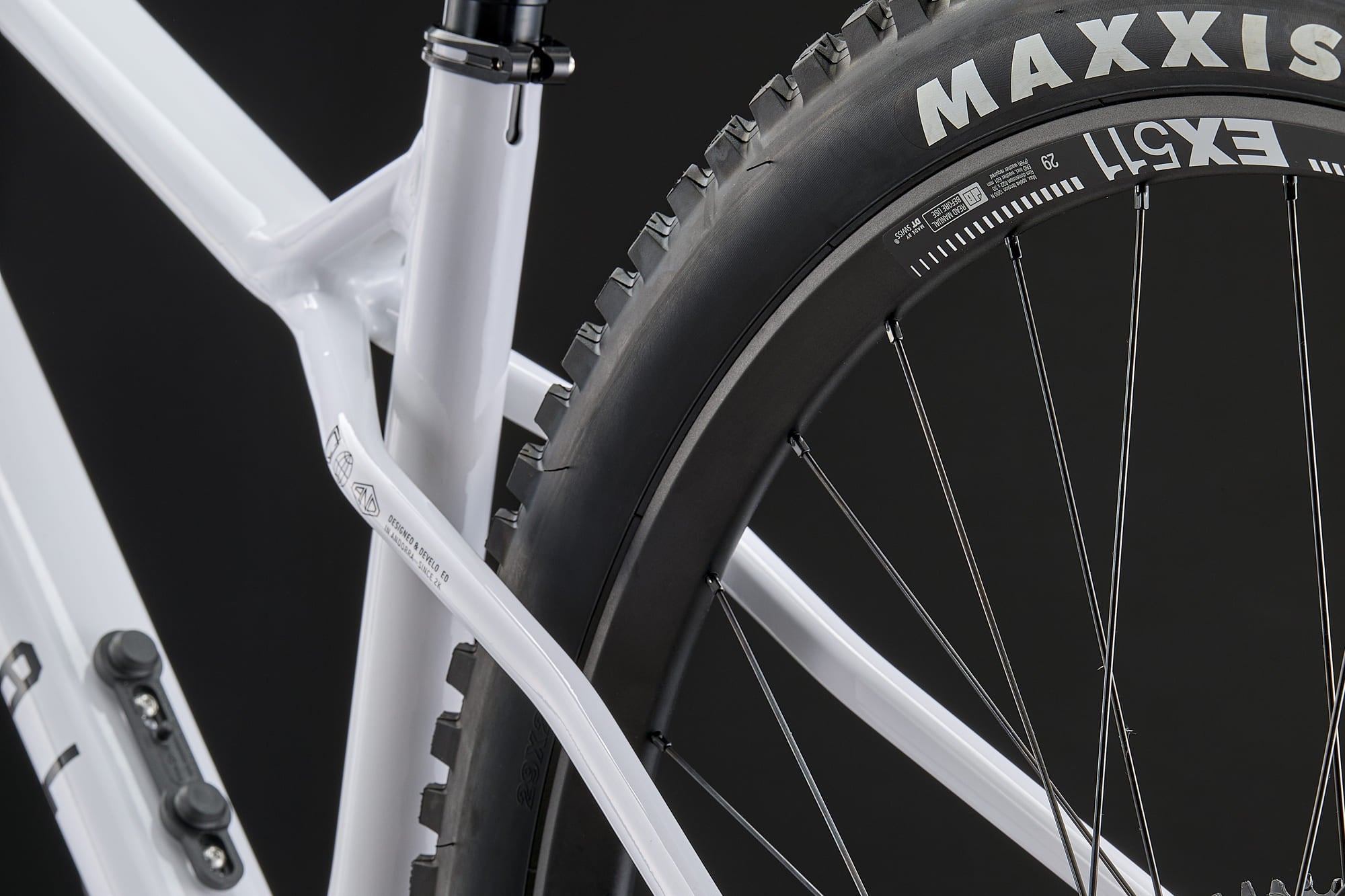 Commencal META HT V3 Signature Pure White 2026 Hardtail Bike