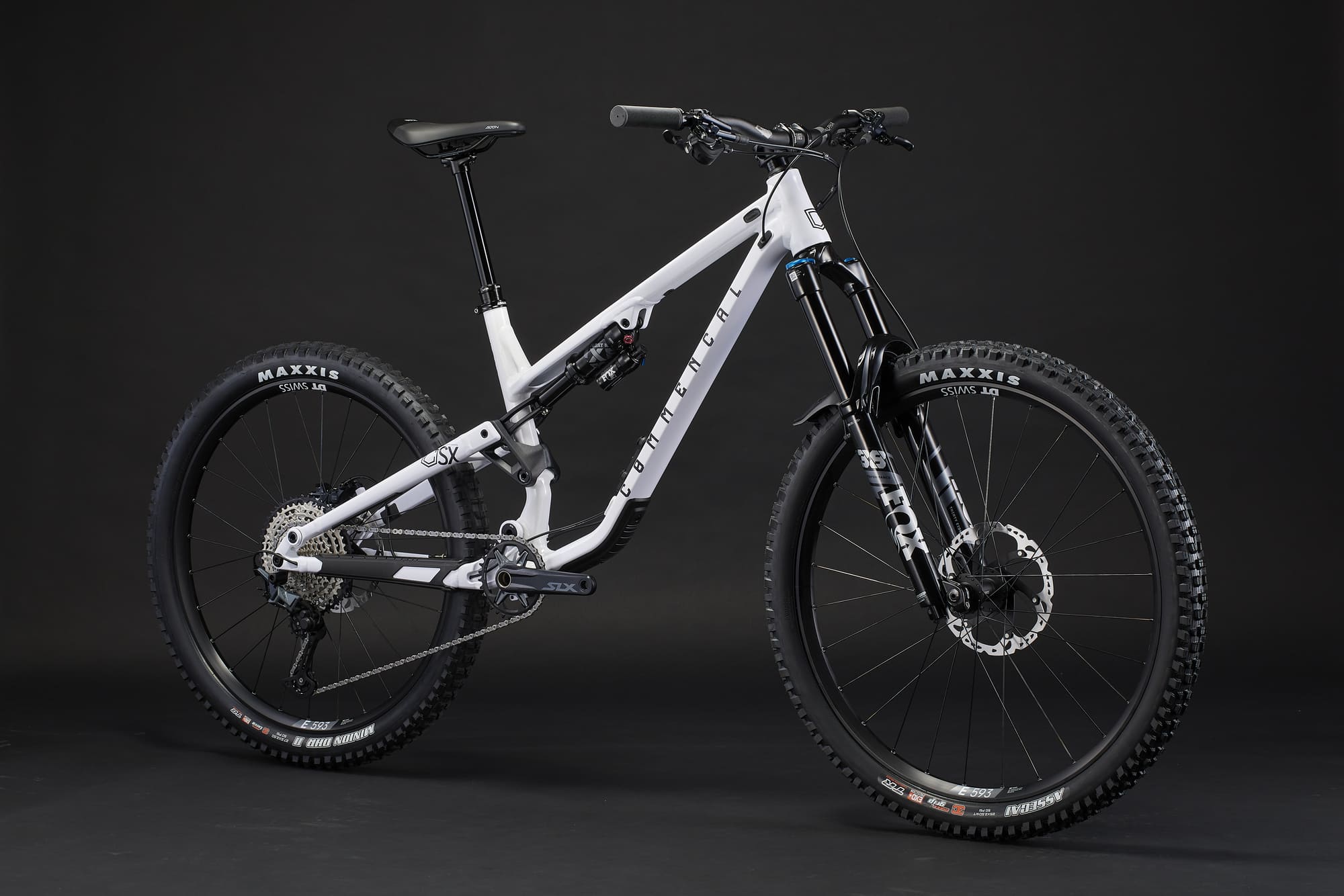 Commencal META SX V4 Essential Pure White Enduro Bike